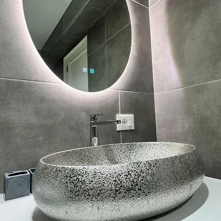 Luxe 2 Apartamento *